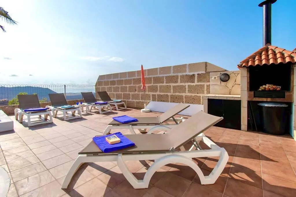 Villa Simona. Peaceful 3 Bedroom Villa. Chayofa