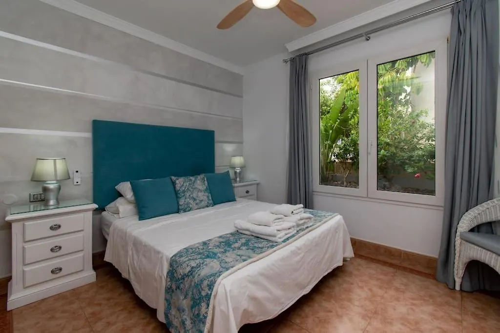 Villa Simona. Peaceful 3 Bedroom Villa. Chayofa