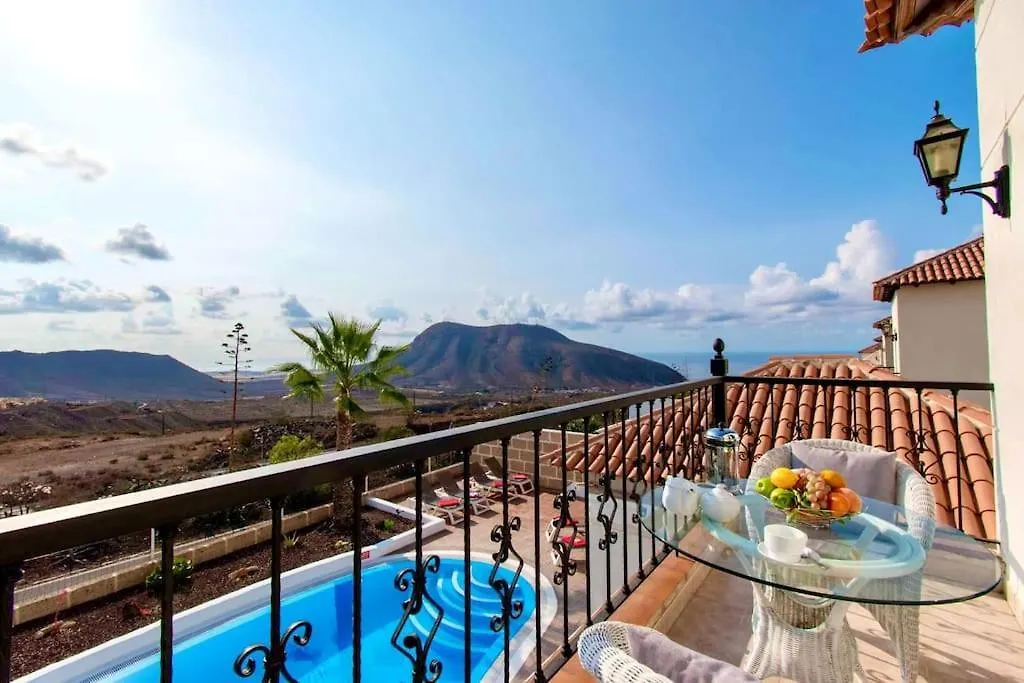 Villa Simona. Peaceful 3 Bedroom Villa. Чайофа 0*,  Испания